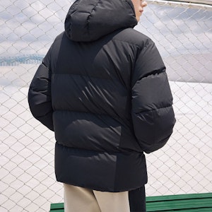 FILA FUSION Jaket Puffer Hitam Hoodie dengan Desain Resleting Huruf Z. T11M341903A-BK Shop FILA FUSION Jaket Puffer Hitam Hoodie dengan Desain Resleting Huruf Z. T11M341903A-BK