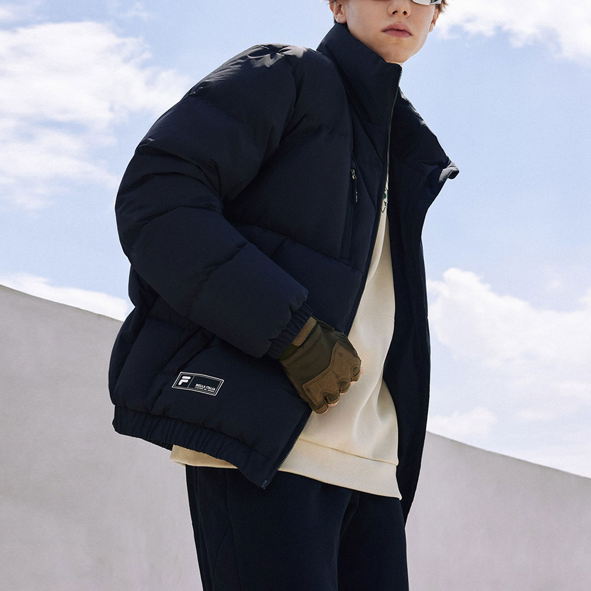 Details for Chaqueta FILA Fusion Negra con Logo - Abrigo Casual y Cálido tipo Puffer. T11M345905A-BK