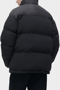 FILA Fusion Jaket Puffer Logo Hitam Berleher Tegak - Gaya Sukan. T11M342909F-BK Purchase FILA Fusion Jaket Puffer Logo Hitam Berleher Tegak - Gaya Sukan. T11M342909F-BK