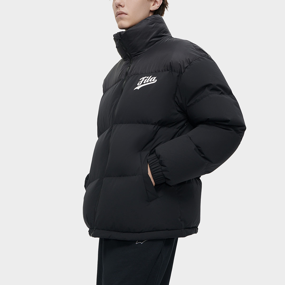 Details for FILA Fusion 黑色Logo立領羽絨外套 - 運動風格. T11M342909F-BK