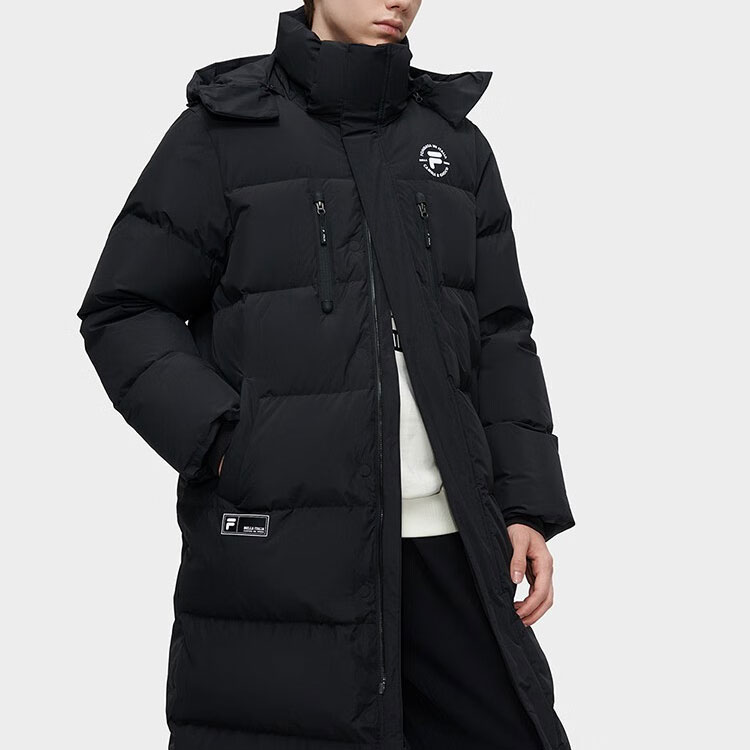 Shop FILA Fusion 黑色長版羽絨外套連帽拉鍊 - 冬季外套 T11M345903FBK