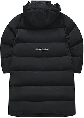 FILA FUSION 黑色連帽長版羽絨外套附制服標誌印花. T11M345903A-BK Lookbook FILA FUSION 黑色連帽長版羽絨外套附制服標誌印花. T11M345903A-BK