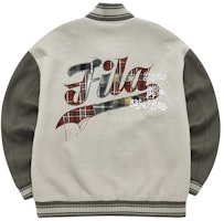 휠라 퓨전 루즈핏 스트라이프 베이스볼 자켓 카키 그레이. T11M242702F-GY Lookbook 휠라 퓨전 루즈핏 스트라이프 베이스볼 자켓 카키 그레이. T11M242702F-GY