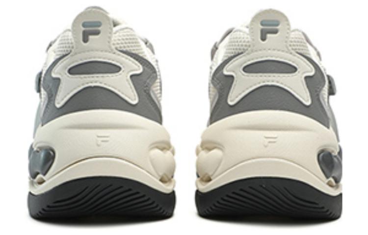 Shop FILA FUSION斐樂潮牌 舒適休閒 低幫 老爹鞋 男款 奶白