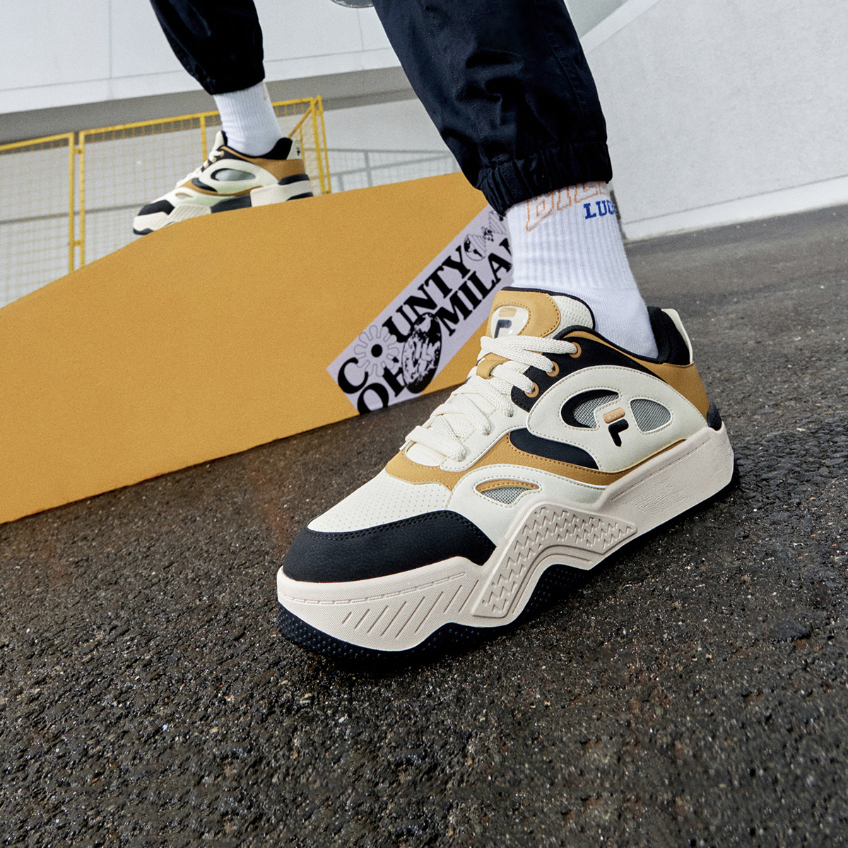 Sizing FILA FUSION ATV Sepatu Skate 'Putih Cokelat Hitam' T12M312304FAA