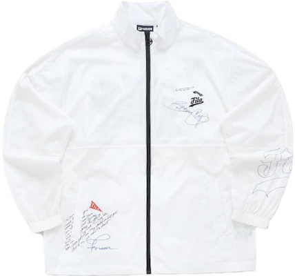 FILA FUSION Jaket Baseball Seri Putih Loose Fit dengan Cetak Huruf T11M322702F-WT Order FILA FUSION Jaket Baseball Seri Putih Loose Fit dengan Cetak Huruf T11M322702F-WT