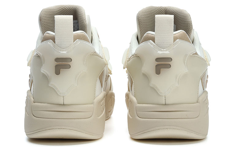 Shop FILA FUSION 经典篮球鞋 ‘白米色’ T12M323205FWS