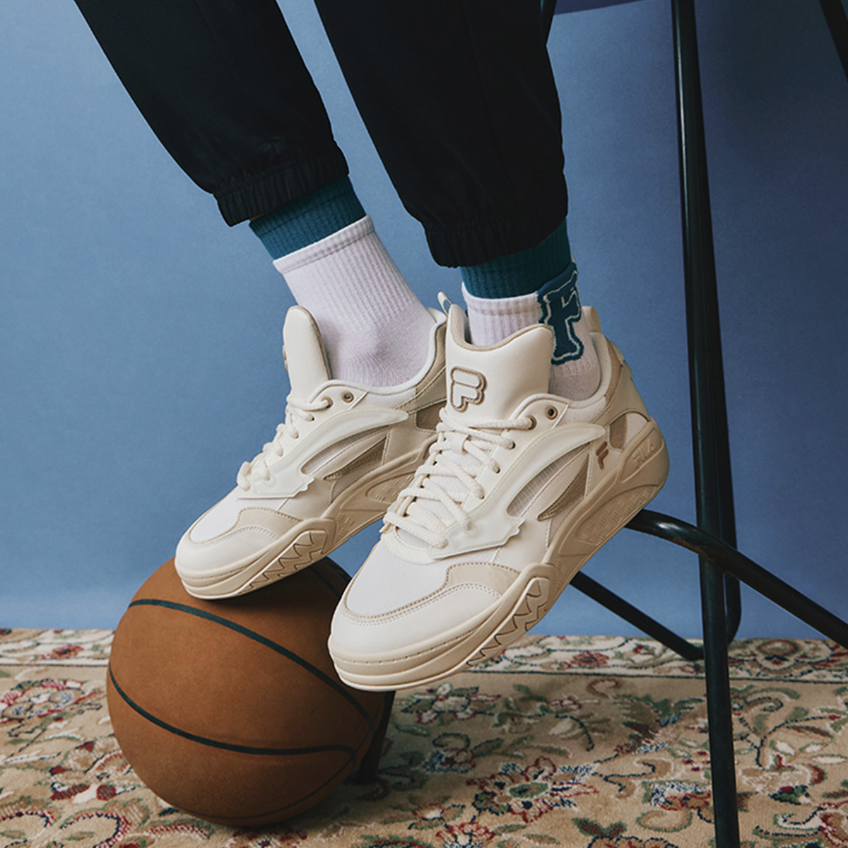 Sizing FILA FUSION 经典篮球鞋 ‘白米色’ T12M323205FWS