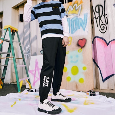 Sepatu Skate FILA FUSION Pop 2 'Putih Hitam' T12M332101FWP Cheap Sepatu Skate FILA FUSION Pop 2 'Putih Hitam' T12M332101FWP