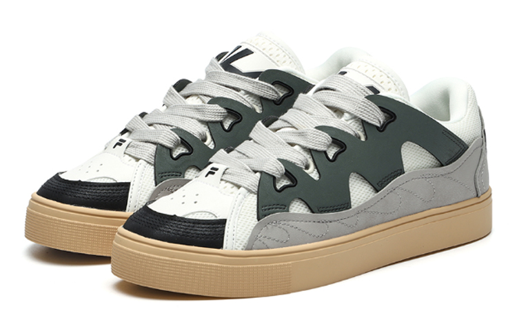 Lookbook 휠라 퓨전 캐스퍼 '화이트 그레이' (휠라 퓨전 캐스퍼 '화이트 그레이') T12M135109FSP