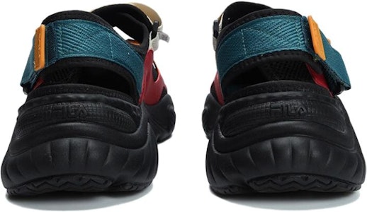 FILA FUSION 螺贝拖鞋 多色'黑色' T12M321401FAB Shop FILA FUSION 螺贝拖鞋 多色'黑色' T12M321401FAB