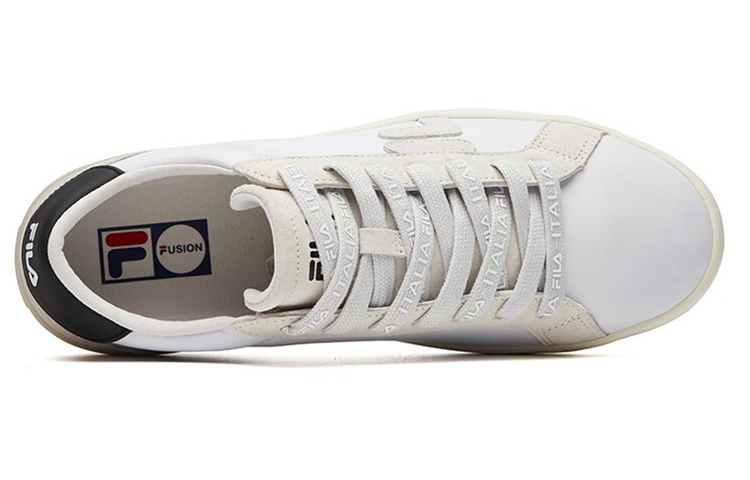 Shop FILA FUSION Fila Stride Baskets T12M115106FSW