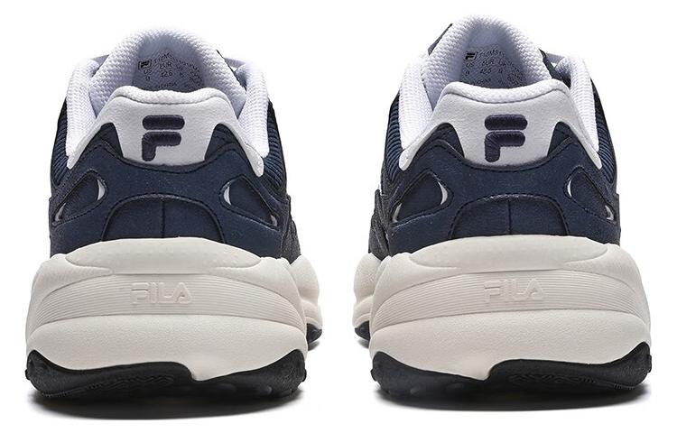 Shop FILA FUSION フラッシュ スニーカー (ブルー) T12M311101FMA