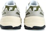 Shop FILA FUSION フラッシュスニーカー (グレーベージュ) T12M331103FAS