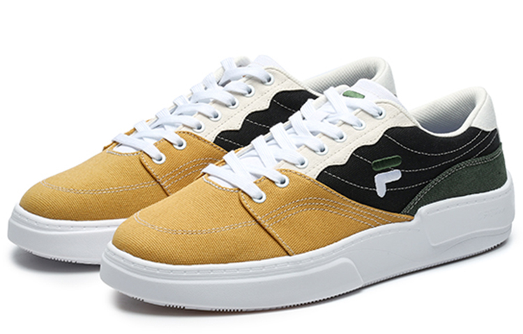 Lookbook FILA FUSION フリップ イエローブラック T12M228211FNB