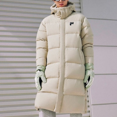 Chaqueta Larga con Capucha FILA FUSION FOB Unisex Gris Oscuro a Prueba de Viento. T11U343905F-DK Details for Chaqueta Larga con Capucha FILA FUSION FOB Unisex Gris Oscuro a Prueba de Viento. T11U343905F-DK