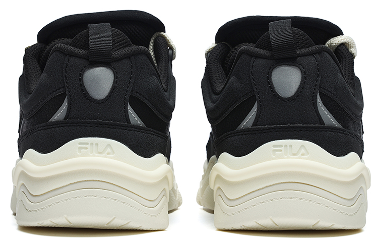 Shop FILA FUSION Sepatu Kick 'Hitam Putih' T12M242203FBC