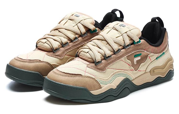 Lookbook FILA FUSION斐樂潮牌 Kick 防滑耐磨支撐 低筒 板鞋 自然棕