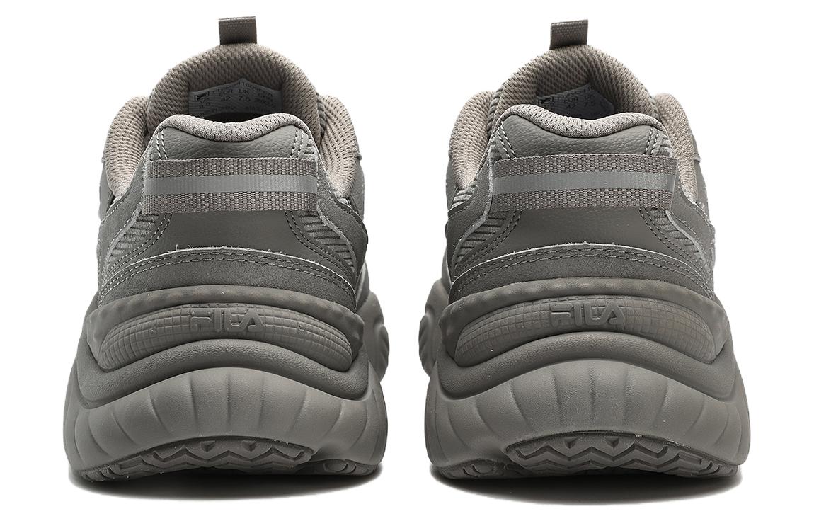 Shop 斐乐FUSION灰色休闲鞋 T12M341609FEB