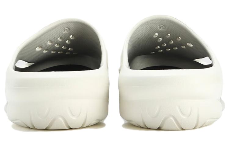 Lookbook Zapatillas Deportivas FILA FUSION Lifestyle 'Blancas' T12M321505FWB