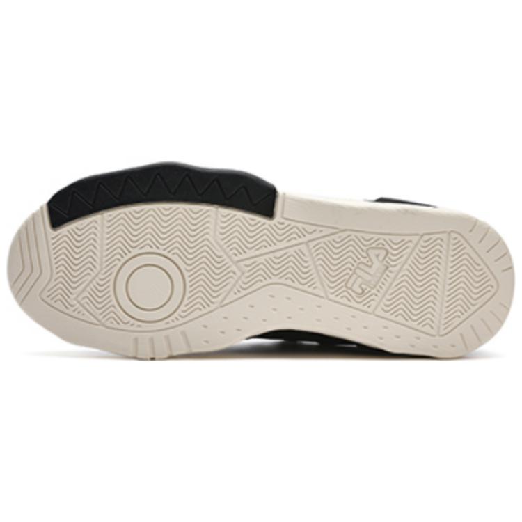 Shop FILA FUSION斐樂潮牌 波浪底 舒適氣質百搭 防滑耐磨 低幫 板鞋 男款 黑米白