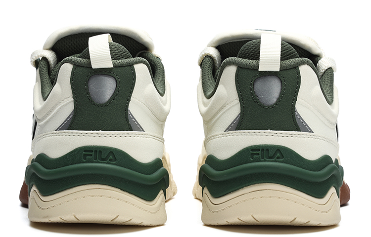 Shop FILA FUSION斐乐潮牌 kick 低幫 板鞋 男款 白綠