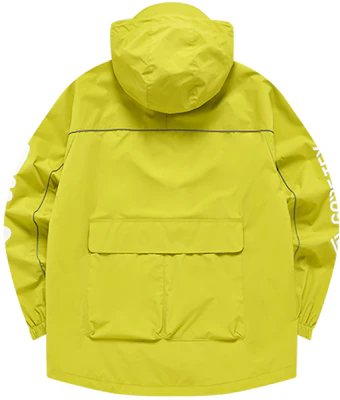 FILA Fusion 户外多口袋连帽梭织夹克 亮青绿色 T11M211708FGN Lookbook FILA Fusion 户外多口袋连帽梭织夹克 亮青绿色 T11M211708FGN