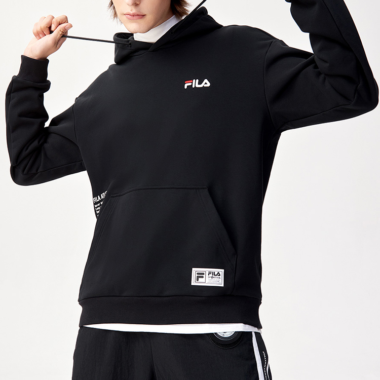 Shop FILA FUSION 寬版深黑色圖案連帽上衣 T11M142214F-BK