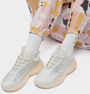 FILA FUSION Ray II 'Putih Lily/Coklat Muda' T12W311107FLE Sizing FILA FUSION Ray II 'Putih Lily/Coklat Muda' T12W311107FLE