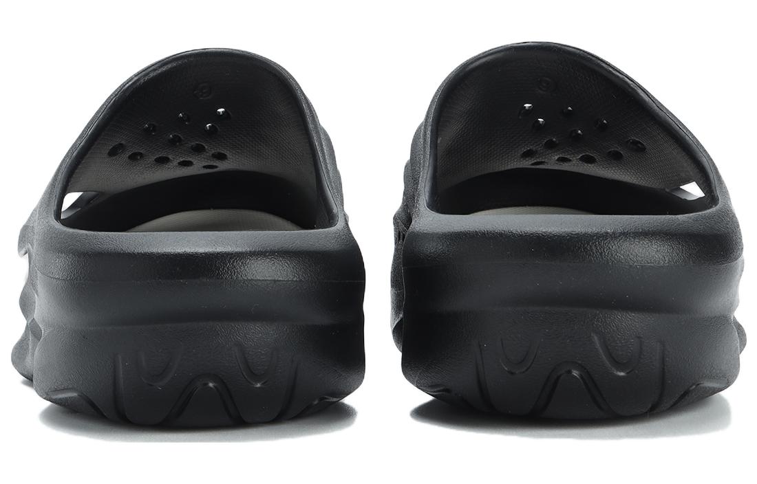 Lookbook FILA FUSION Shell Slipper ''Zwart Wit'' T12M321505ABS