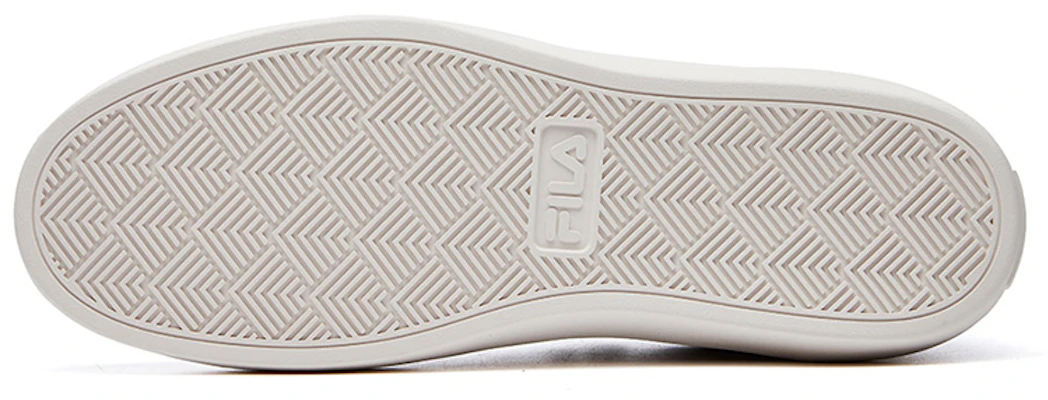 斐乐 FUSION Stride 跑鞋 T12M115106FMP Shop 斐乐 FUSION Stride 跑鞋 T12M115106FMP