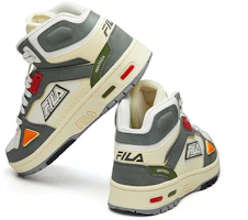 Shop FILA FUSION Sepatu Sneakers T12M111204FGS