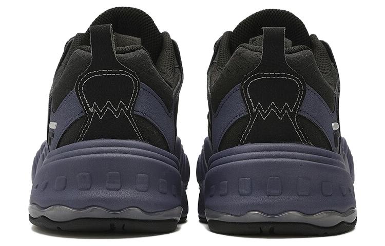 Shop FILA斐樂 百搭簡約 減震耐磨 低筒 老爹鞋 男款 黑色