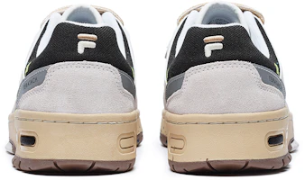 Shop FILA FUSION斐樂潮牌 Teratach 低筒板鞋 男款 白沙色