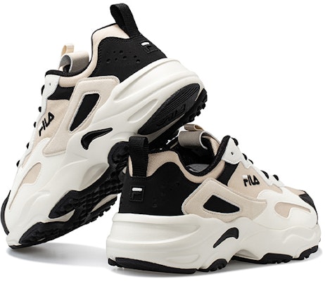 FILA Fusion Tracer 'Beige Hitam' T12M041111FAB Shop FILA Fusion Tracer 'Beige Hitam' T12M041111FAB