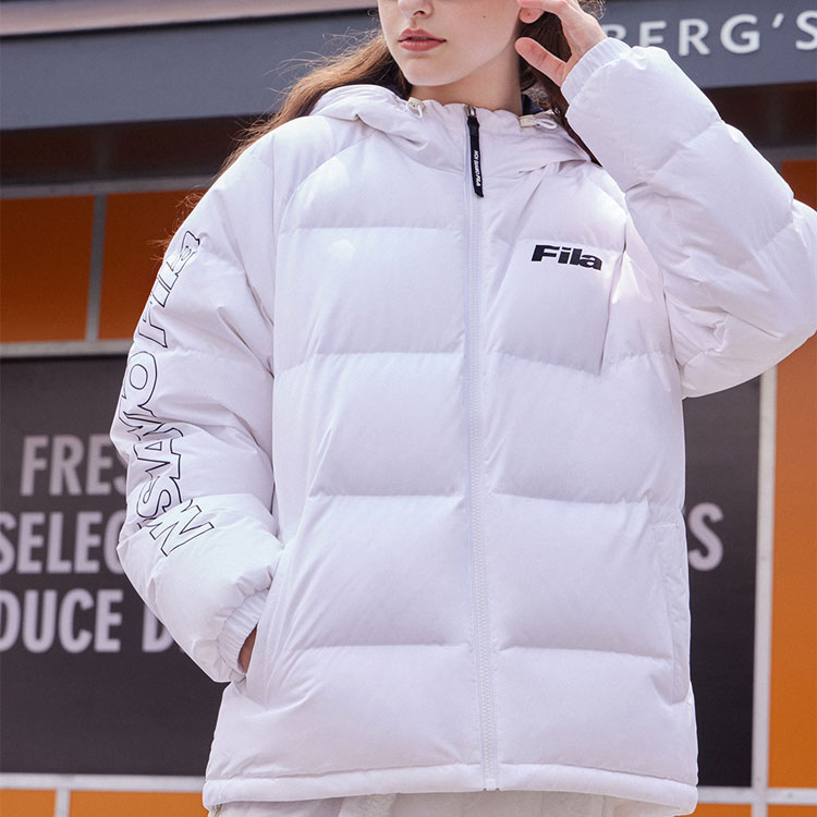 Lookbook FILA Fusion Unisex White Minimalist Windproof Puffer Down Jacket. T11U346901F-WT