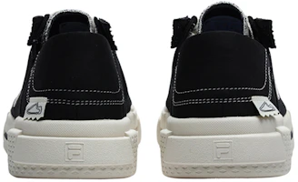 Shop FILA FUSION Wallride Dx 黑白滑板鞋 T12M228203FBA