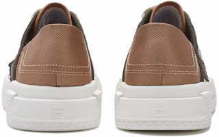 Shop FILA FUSION Wallride Dx 滑板鞋 '白棕色' T12M322101FAD
