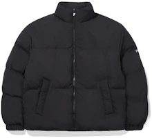 FILA FW22 Black High-Neck Zip Jacket with Solid Logo Patch Unisex Casual Wear FE2DJE6101X-BLK FILA FW22 Black High-Neck Zip Jacket with Solid Logo Patch Unisex Casual Wear FE2DJE6101X-BLK