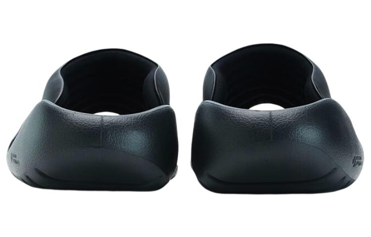 Lookbook 휠라 갤럭시 슬리퍼 '블랙' F12M321501FBA