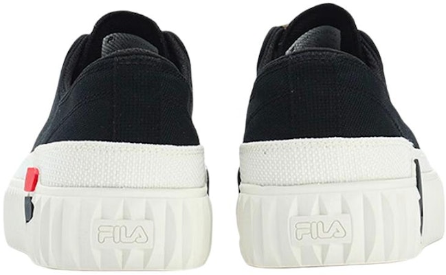 FILA GEAR Low 'Hitam Putih' F12M322310FBG Lookbook FILA GEAR Low 'Hitam Putih' F12M322310FBG