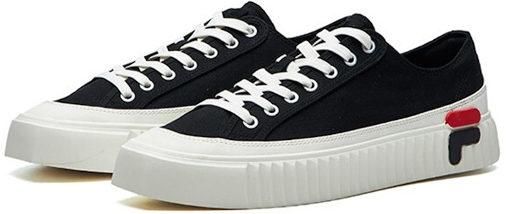 Sepatu Kanvas FILA Gear Hitam F12M124342FBK Lookbook Sepatu Kanvas FILA Gear Hitam F12M124342FBK