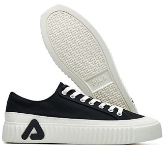 Sepatu Kanvas FILA Gear Hitam F12M124342FBK Details for Sepatu Kanvas FILA Gear Hitam F12M124342FBK