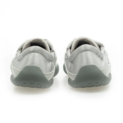 FILA GLIO - Sepatu Klasik Gaya Sehari-hari Warna Abu-Abu Polos. FS261OD03X030-031 Lookbook FILA GLIO - Sepatu Klasik Gaya Sehari-hari Warna Abu-Abu Polos. FS261OD03X030-031