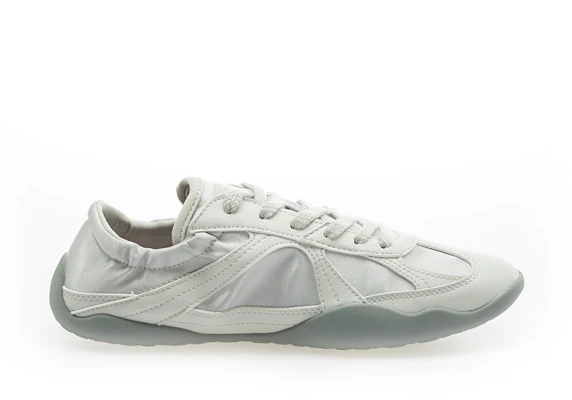 FILA GLIO - Sepatu Klasik Gaya Sehari-hari Warna Abu-Abu Polos. FS261OD03X030-031 Shop FILA GLIO - Sepatu Klasik Gaya Sehari-hari Warna Abu-Abu Polos. FS261OD03X030-031