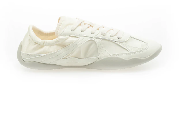 FILA GLIO 纯白休闲运动鞋 FS261OD03X030-260 Shop FILA GLIO 纯白休闲运动鞋 FS261OD03X030-260