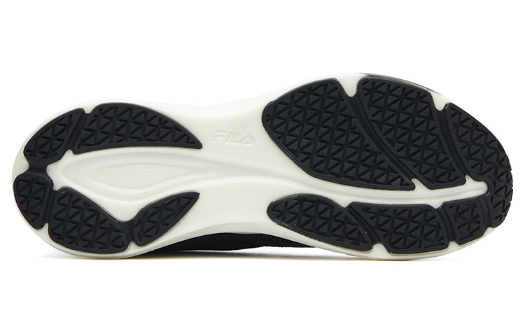 Shop 휠라 헤리티지 로우 블랙/레드 (FHT 제외 - 익숙한 브랜드이므로) A12M132208FBK