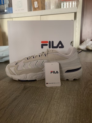 HERITAGE 掠奪者復古跑鞋 Buy HERITAGE 掠奪者復古跑鞋