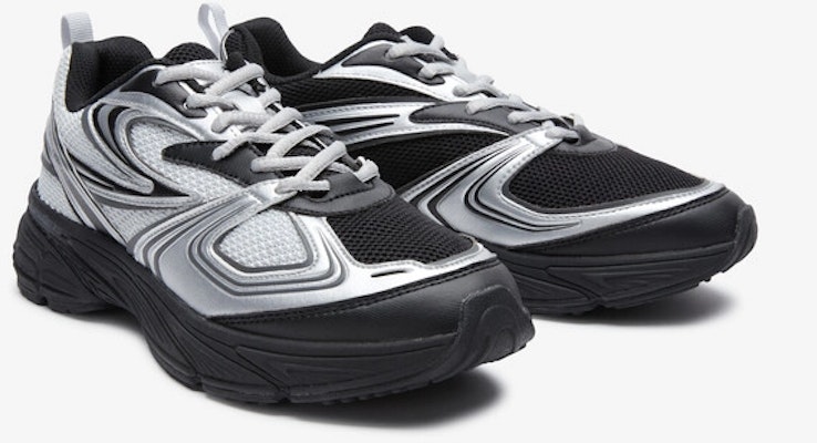 FILA インターラン ブラック/ブラック/シルバー 11001RM02699G010 Order FILA インターラン ブラック/ブラック/シルバー 11001RM02699G010