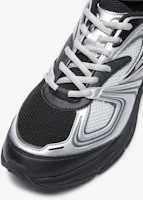 Sizing FILA Interrun Black/Black/Silver 11001RM02699G010